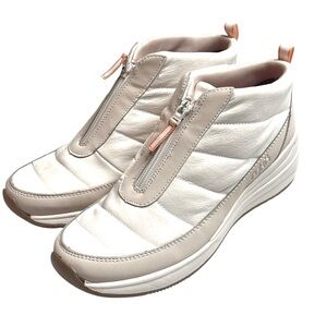 Ryka Gia Puff Zip-Up wedge Bootie Women’s size 10M in White‎ Excellent Condition
